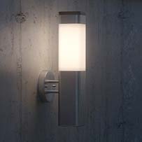 Kodiak Solar Wall Light